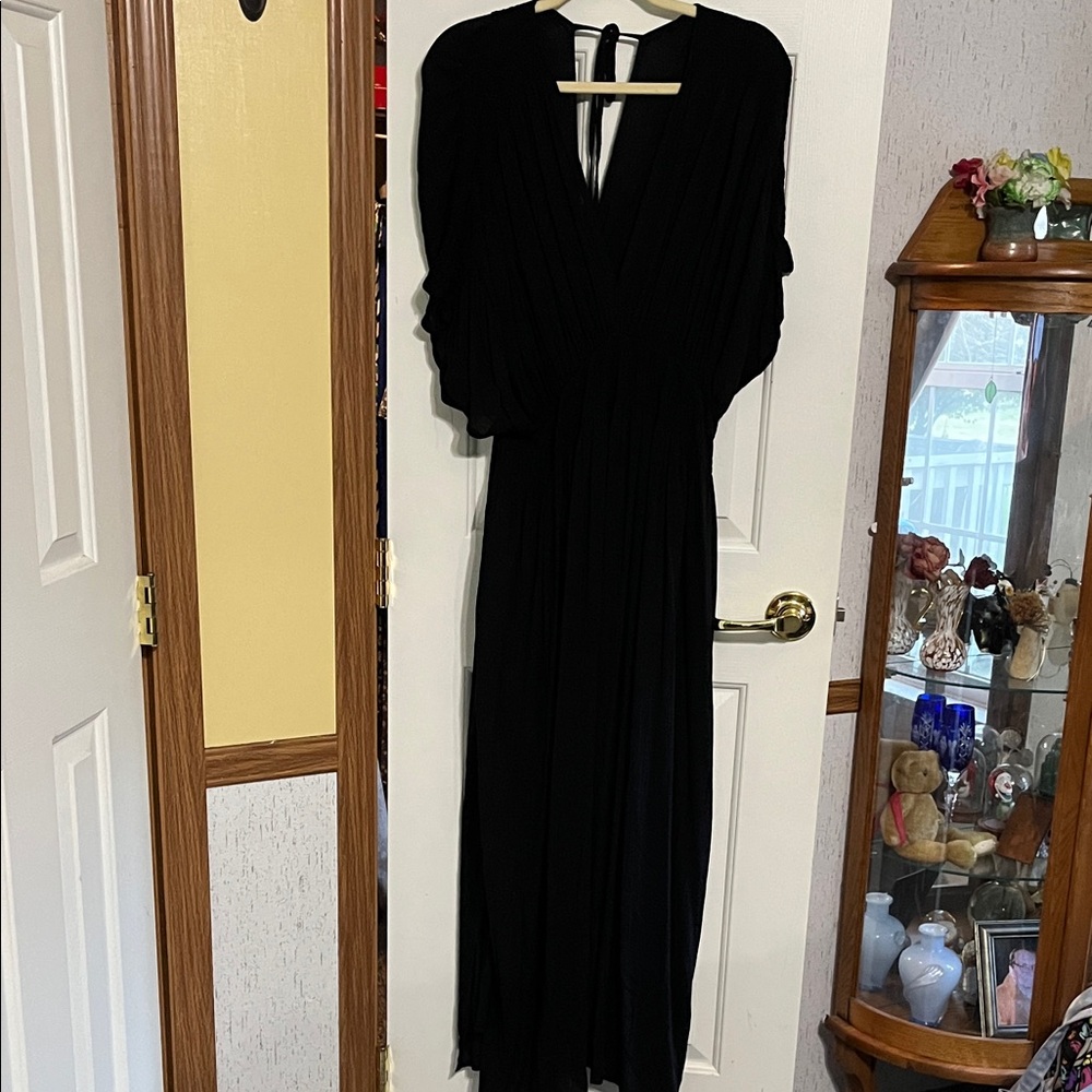 Chic Black Long Sleeve Maxi Dress